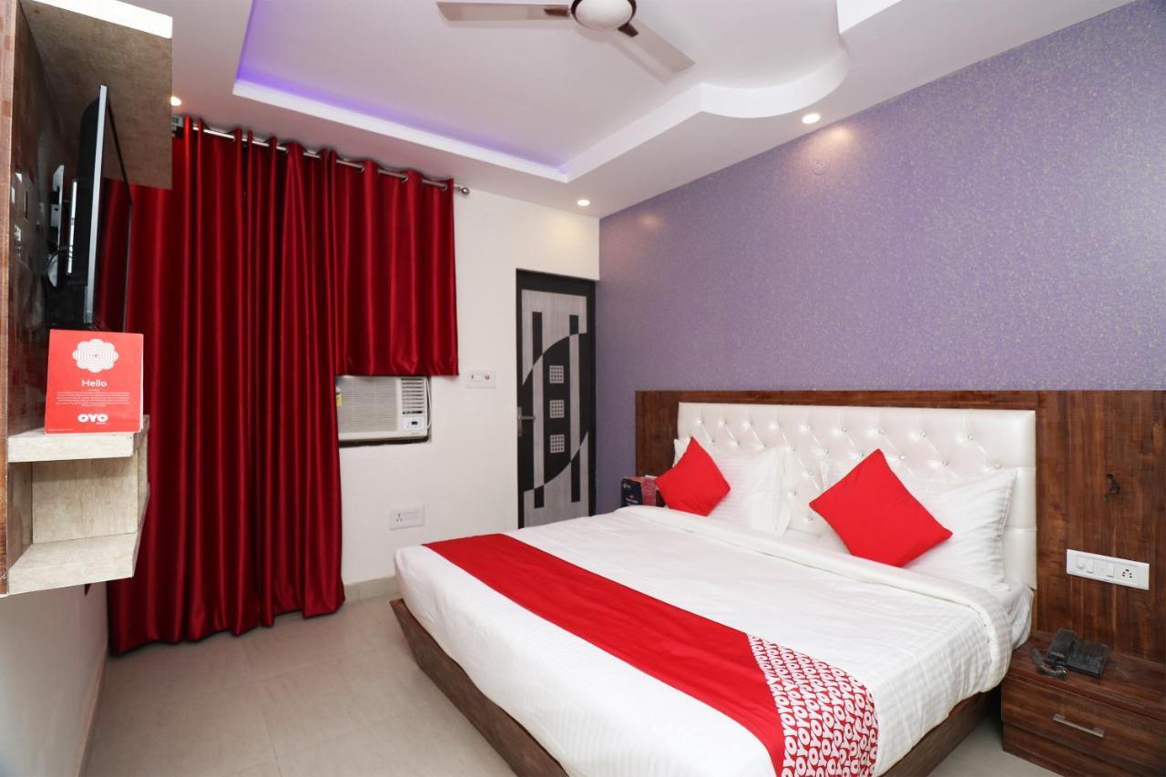 Oyo 25130 Hotel Royal Inn Új-Delhi Kültér fotó